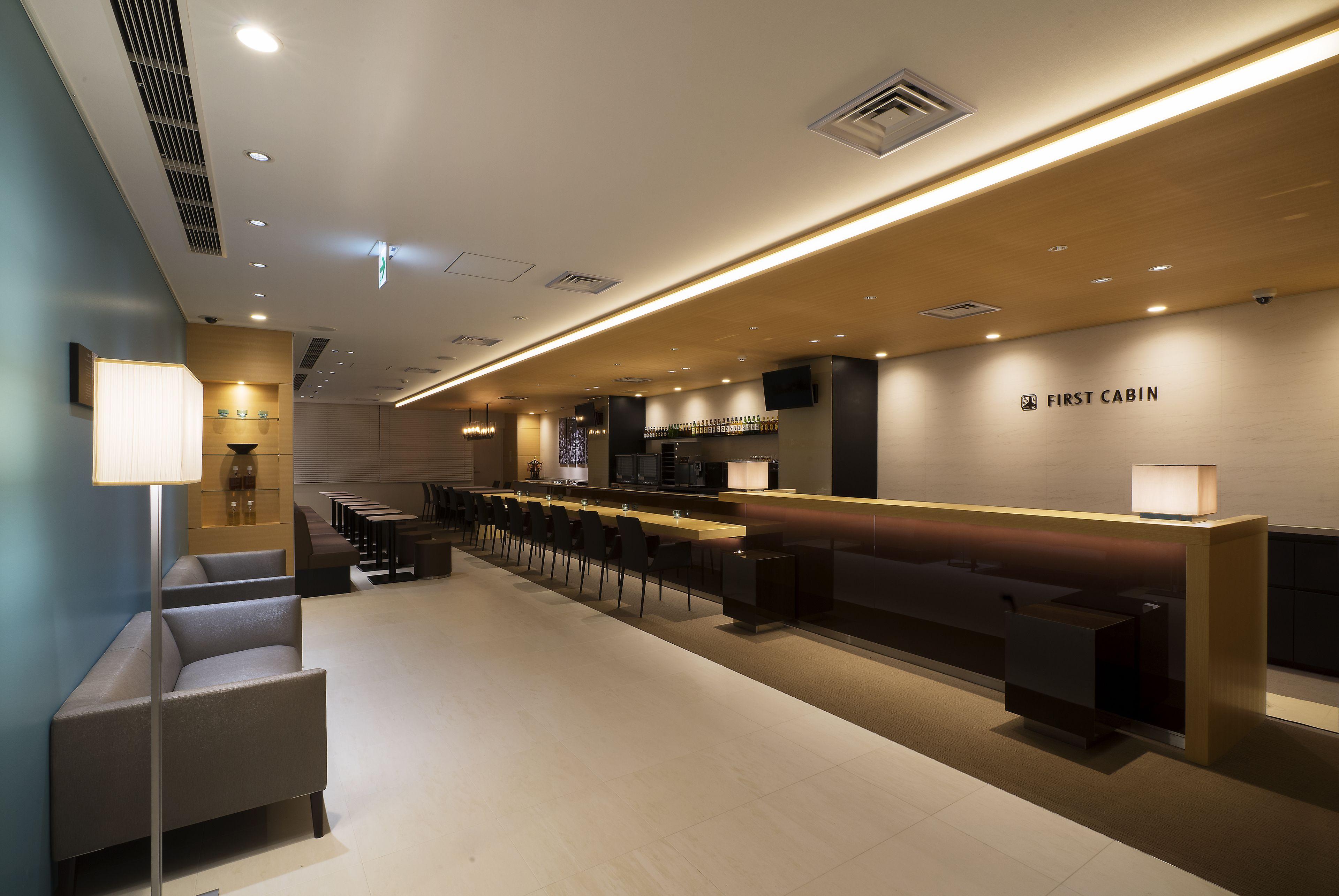 First Cabin Shinbashi Atagoyama — Photos 1